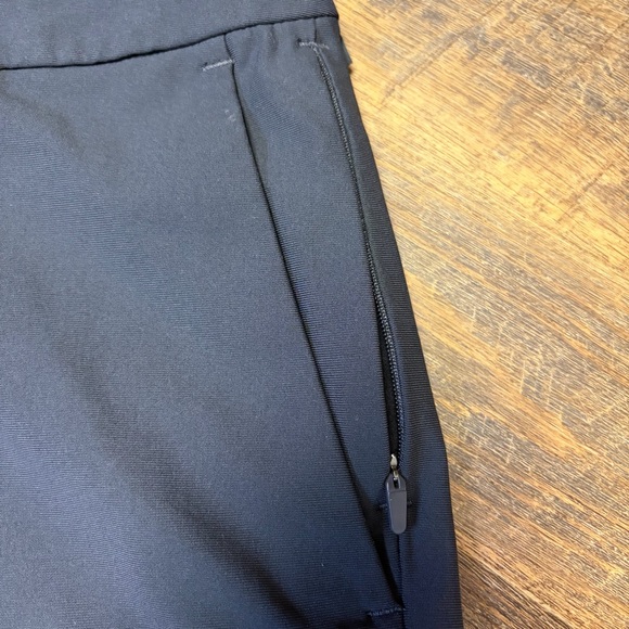 Lululemon Commission Classic-Fit Short 9” Warpstreme Obsidian Gray Mens 33 - Picture 5 of 12